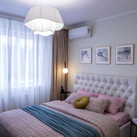 Апартаменты Металлист Посуточно Люкс Kharkiv Extérieur photo
